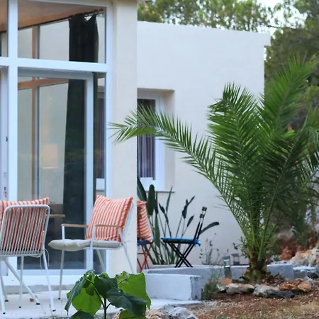 Leta Charming Cozy House With Pool Rukavac (Vis)