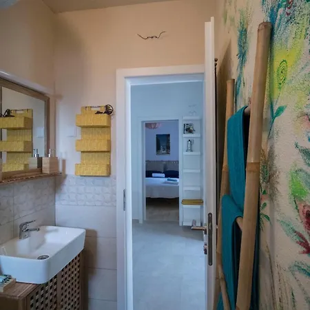 Leta Charming Cozy House With Pool Appartamento Rukavac (Vis)