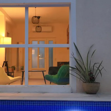 Appartamento Leta Charming Cozy House With Pool Rukavac (Vis)
